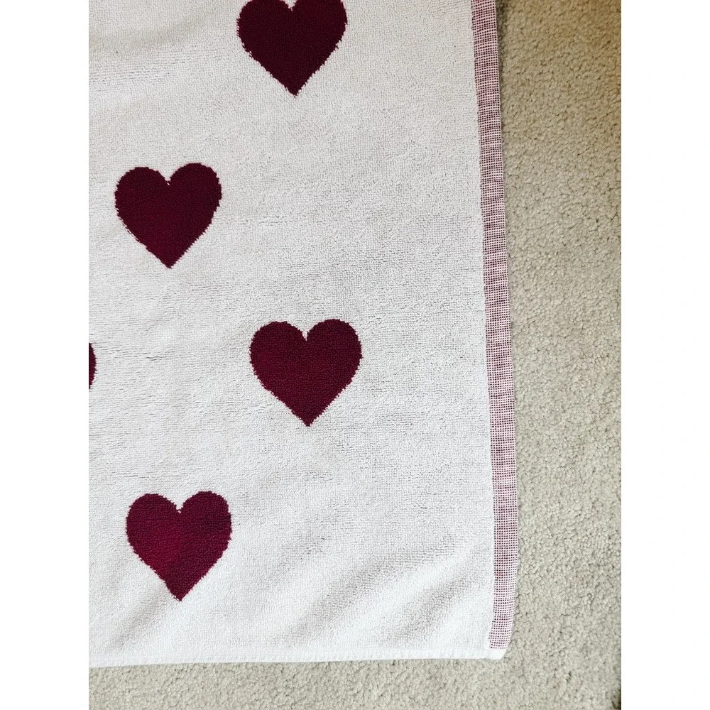 Pottery Barn Hearts Bath Mat White  Red 100% Cotton Made in Portugal